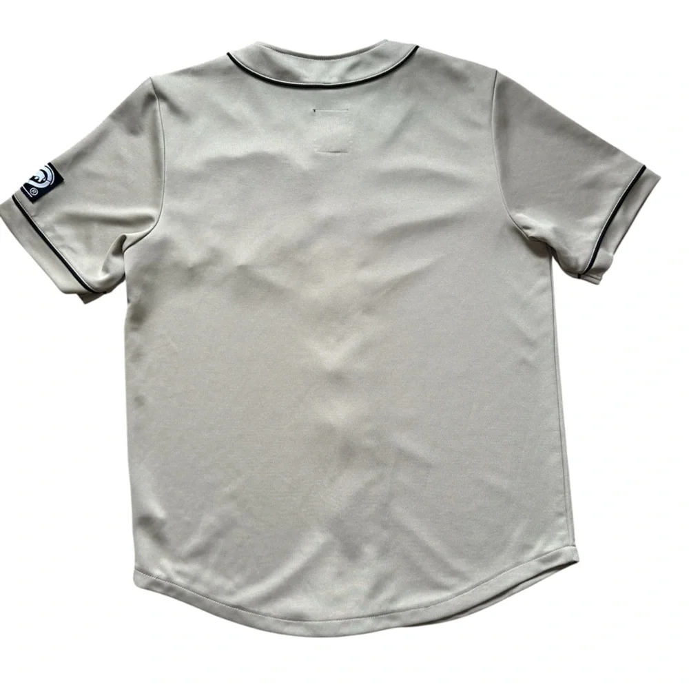 IN THE SHOW Button Front Top – Size Medium by ECKO UNLTD - Picture 4 of 7